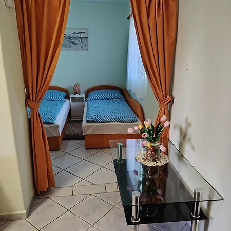 Horvath Kucko Apartment
